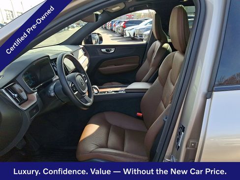 Certified 2023 Volvo XC60 B5 Plus AWD/4WD image 14