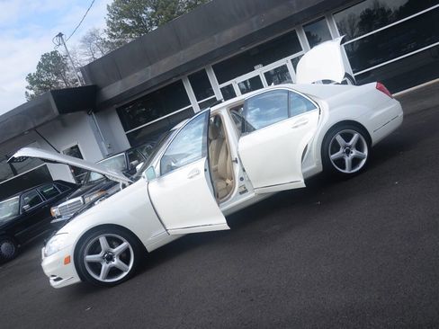 Used 2011 Mercedes-Benz S 550 image 36