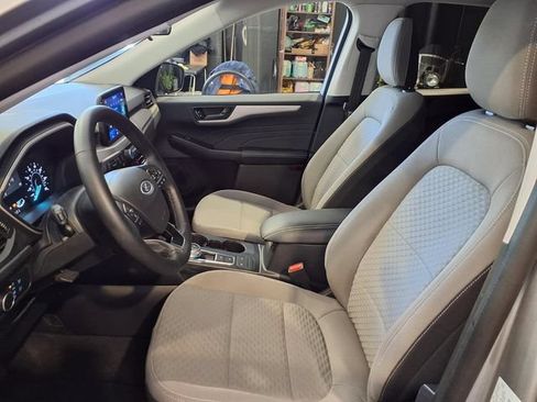 Certified 2022 Ford Escape SE w/ SE Sport Appearance Package FWD image 18