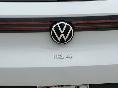 Used 2021 Volkswagen ID.4 Pro S w/ Gradient Package image 7