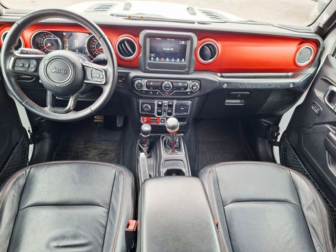 Used 2018 Jeep Wrangler Unlimited Rubicon AWD/4WD image 8