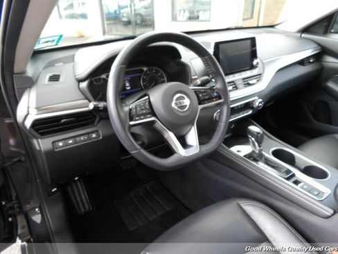 Used 2019 Nissan Altima 2.5 Platinum FWD image 10