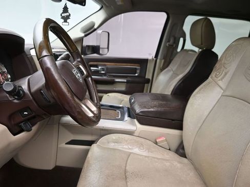 Used 2018 RAM 2500 Longhorn w/ Longhorn Southfork Package image 17