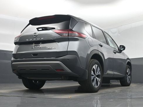 Used 2023 Nissan Rogue SV w/ SV Premium B Package image 44