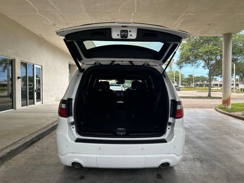 Used 2023 Dodge Durango R/T w/ Hemi Orange Plus Package RWD image 40