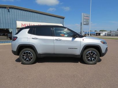 Used 2025 Jeep Compass Trailhawk w/ Trailhawk Elite Group