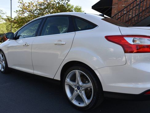 Used 2013 Ford Focus Titanium w/ Titanium Handling Pkg image 29