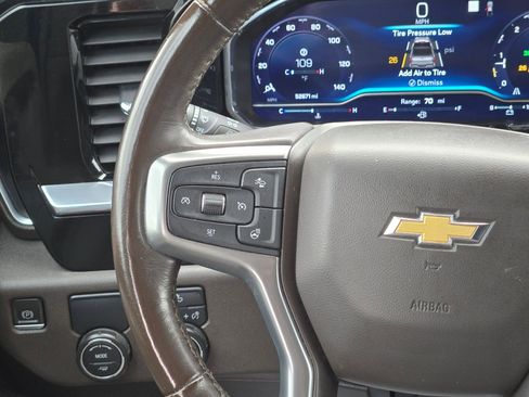 Used 2023 Chevrolet Silverado 1500 LT image 18