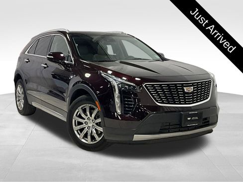 Used 2021 Cadillac XT4 Premium Luxury image 1