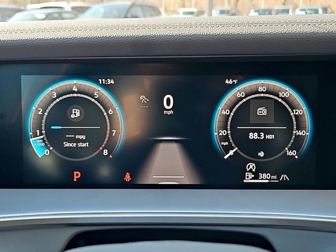 Certified 2025 Volkswagen Tiguan SE image 20