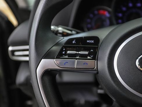 Used 2022 Hyundai Elantra SEL w/ Preferred Accessory Package image 12