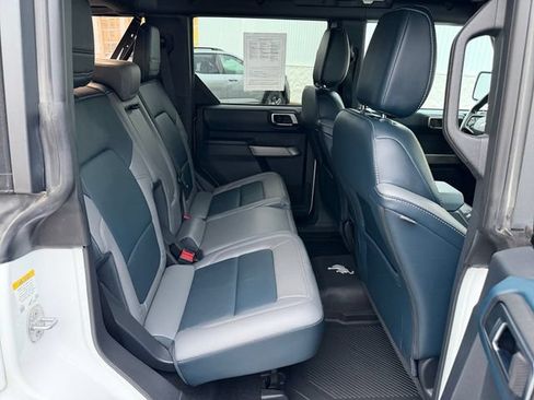 Used 2022 Ford Bronco Outer Banks w/ Sasquatch Package AWD/4WD image 16