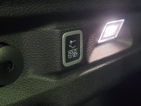 Used 2024 Jeep Grand Cherokee L Limited AWD/4WD image 33