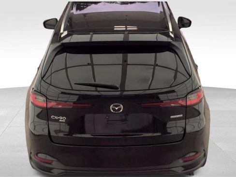 Used 2024 MAZDA CX-90 3.3 Turbo w/ Preferred Plus AWD/4WD image 4