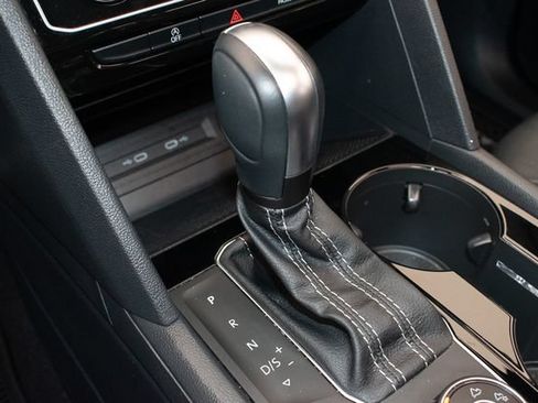 Used 2023 Volkswagen Atlas Cross Sport SEL Premium R-Line AWD/4WD image 32