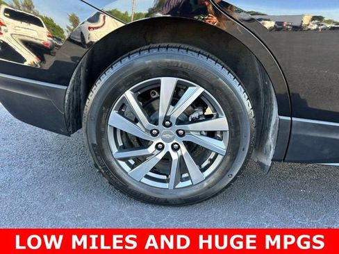 Used 2024 Chevrolet Equinox LT FWD image 7