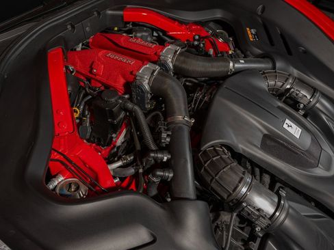 Certified 2024 Ferrari Roma Spider RWD image 34