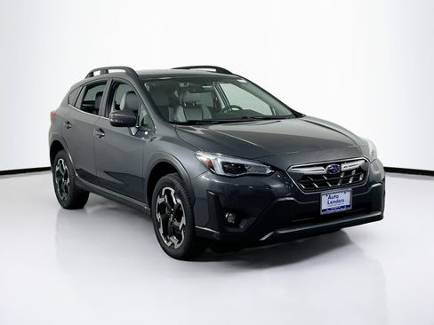 Used 2023 Subaru Crosstrek 2.5i Limited w/ Moonroof Package AWD/4WD image 3