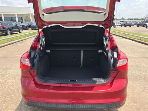 Used 2014 Ford Focus SE FWD image 26
