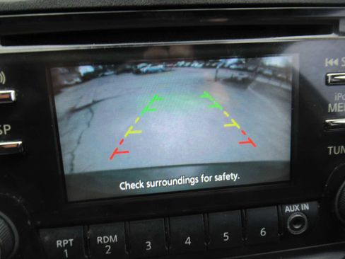 Used 2015 Nissan Rogue S w/ Convenience Package image 31