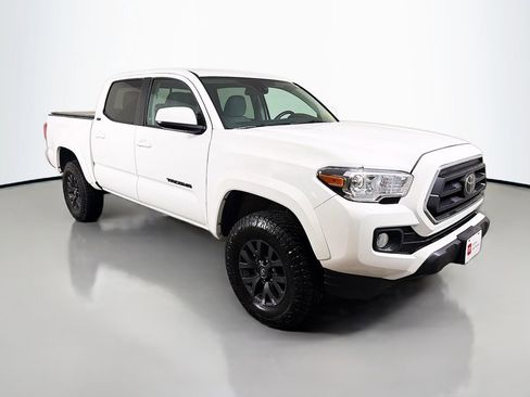 Used 2023 Toyota Tacoma SR5 image 4