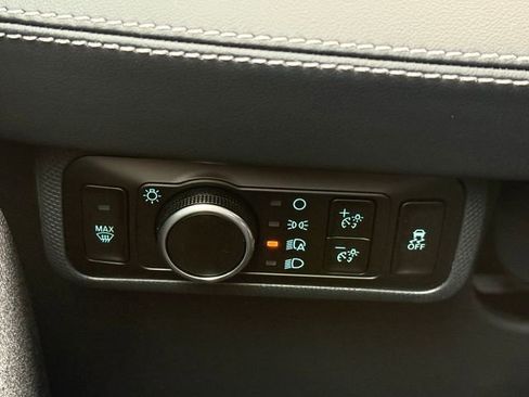 New 2026 Ford Mustang Mach-E Premium image 21