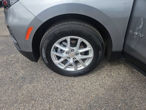 Used 2024 Chevrolet Equinox LS w/ LS Convenience Package FWD image 27