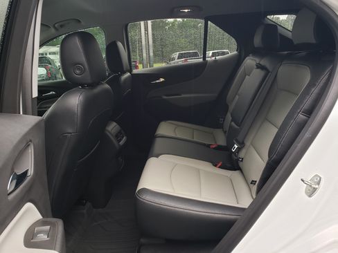 Used 2022 Chevrolet Equinox LT FWD image 32