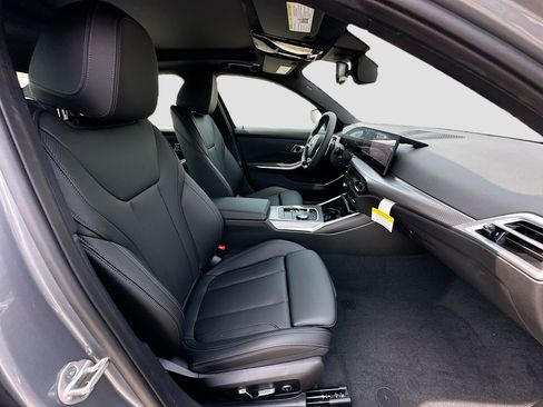 New 2025 BMW 330i Sedan w/ M Sport Package image 25