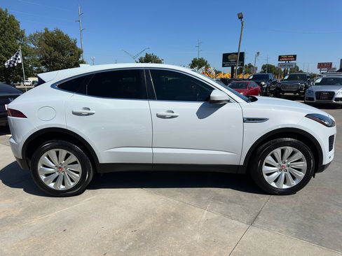 Used 2018 Jaguar E-PACE S image 8