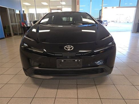 Used 2024 Toyota Prius Limited image 3