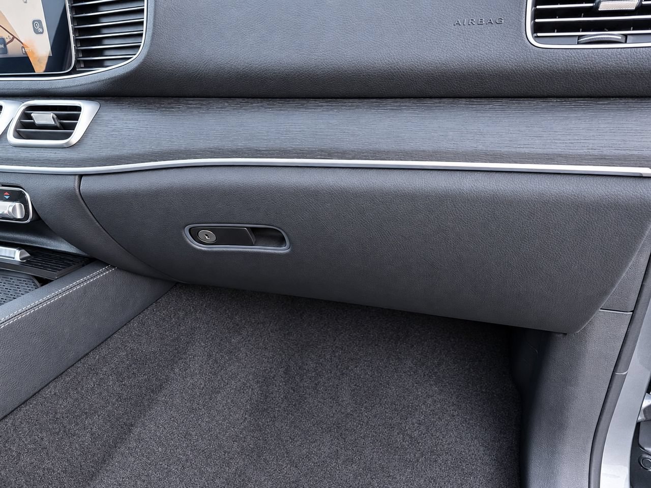 New 2026 Mercedes-Benz GLE 450 4MATIC image 35