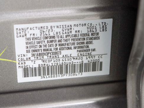 Used 2023 Nissan Sentra SR w/ SR Premium Package FWD image 33