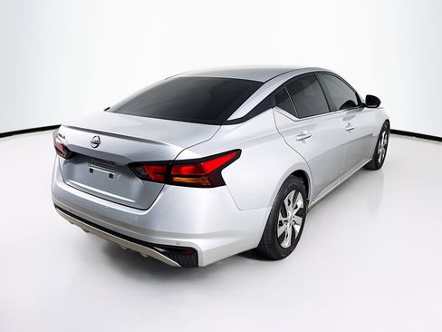 Used 2024 Nissan Altima 2.5 S image 30
