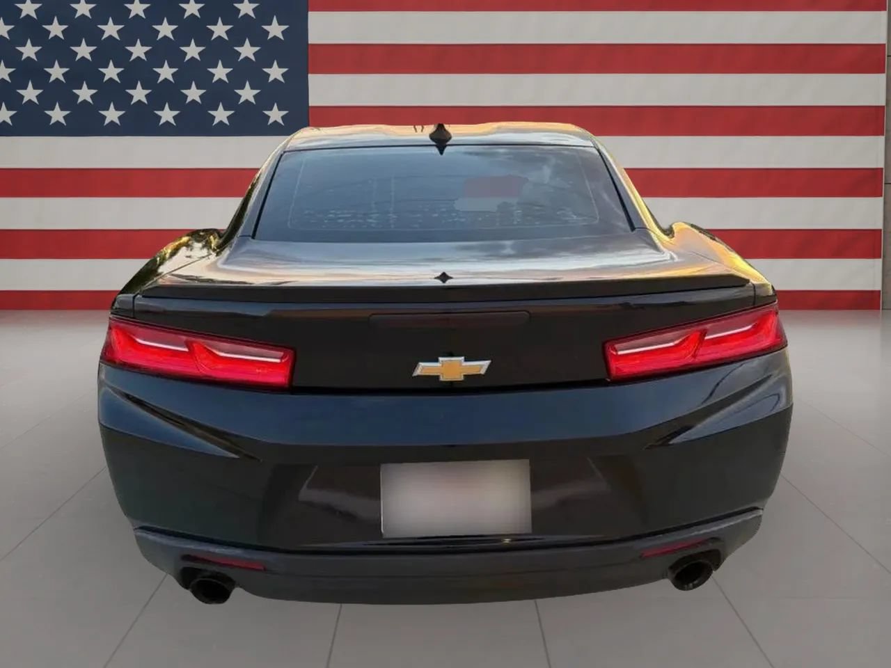 Used 2017 Chevrolet Camaro LT w/ Technology Package RWD image 7