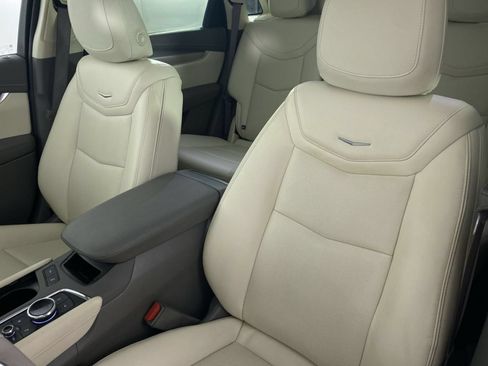 Certified 2024 Cadillac XT5 Premium Luxury w/ LPO, Floor Liner Package AWD/4WD image 12