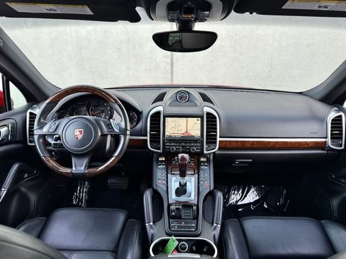 Used 2014 Porsche Cayenne image 14