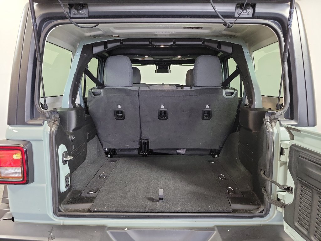 Used 2024 Jeep Wrangler Unlimited Sport AWD/4WD image 24