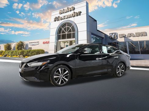 Used 2023 Nissan Maxima SV w/ Floor Mat Group image 10