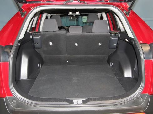 Used 2022 Toyota RAV4 LE image 32