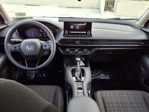 Used 2023 Honda HR-V LX image 10