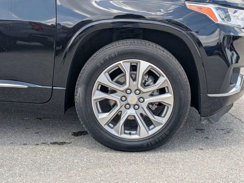 Used 2021 Chevrolet Traverse Premier w/ LPO, 'HIT The Road' Package FWD image 12