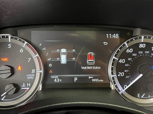 Used 2023 Toyota Highlander XLE image 34