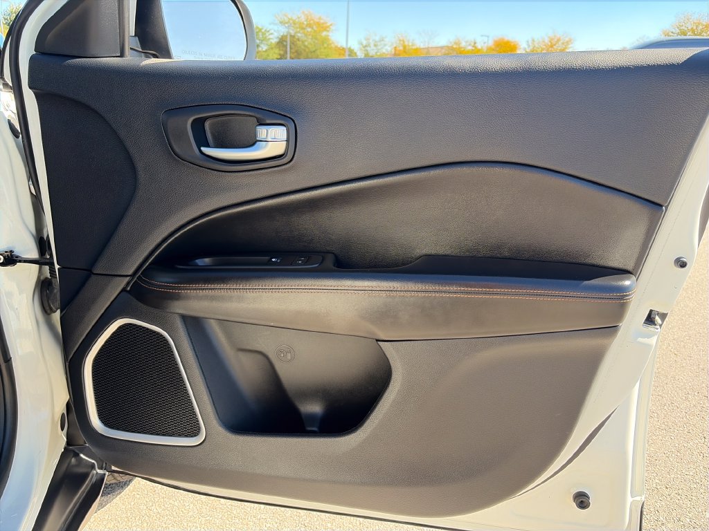 Used 2019 Jeep Compass Limited AWD/4WD image 11