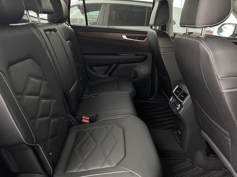 New 2026 Volkswagen Atlas SE image 31