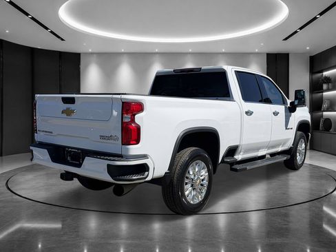 Certified 2022 Chevrolet Silverado 3500 High Country w/ Safety Package II AWD/4WD image 3