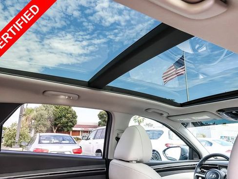 Certified 2022 Hyundai Tucson Limited FWD image 17