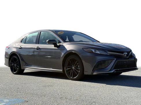 Used 2024 Toyota Camry XSE image 25