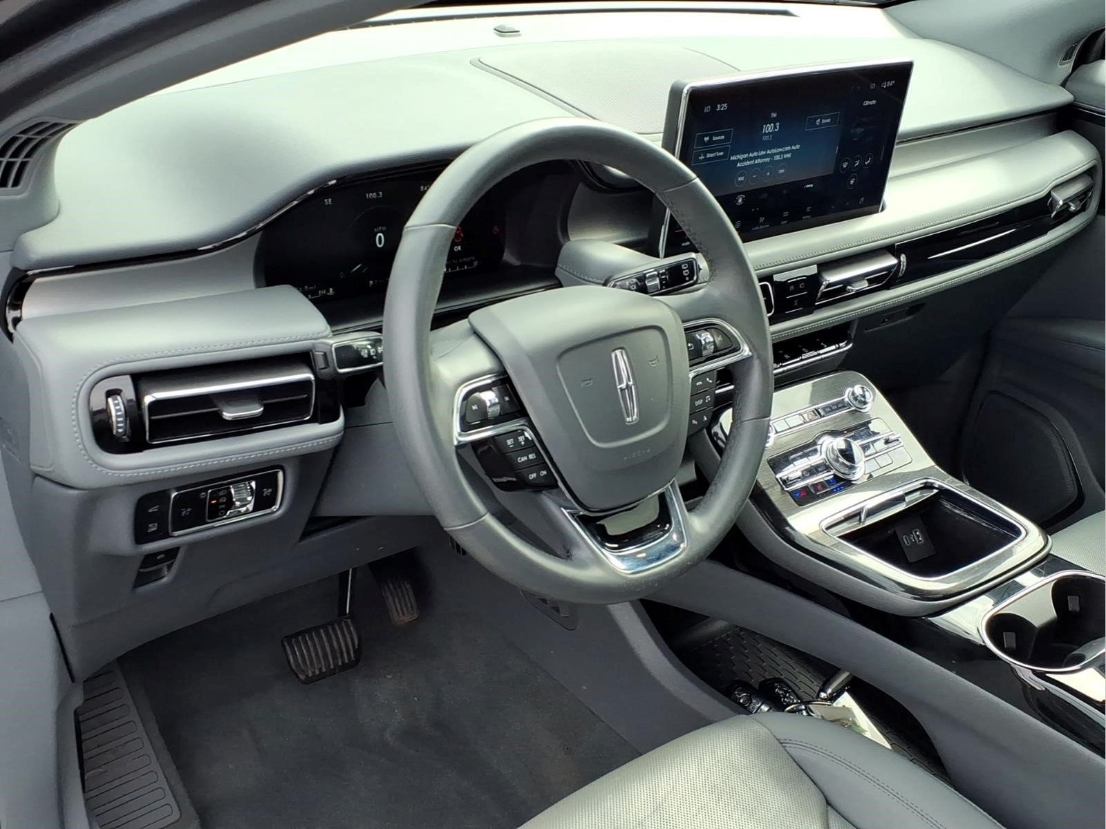 Certified 2023 Lincoln Nautilus Reserve FWD image 18