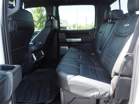 Used 2024 Ford F350 Platinum image 19